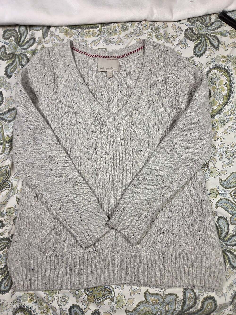 Banana Republic Heritage Merino Wool Alpaca Cable Knit V Neck Sweater M
